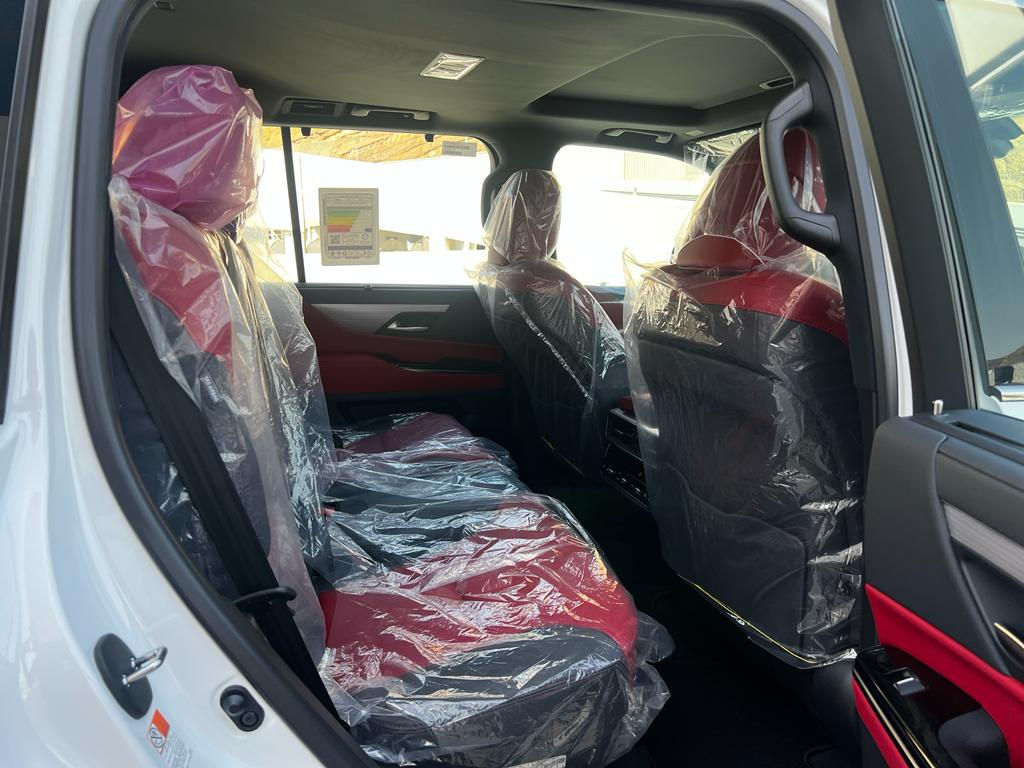 Lexus LX600 Sport 2023 photo 16