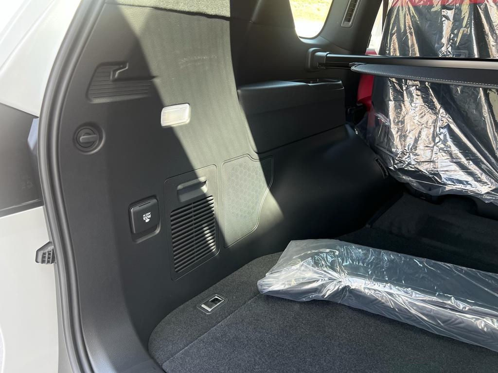 Lexus LX600 Sport 2023 photo 18