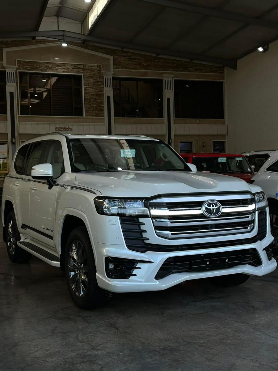 Toyota Land Cruiser 2023